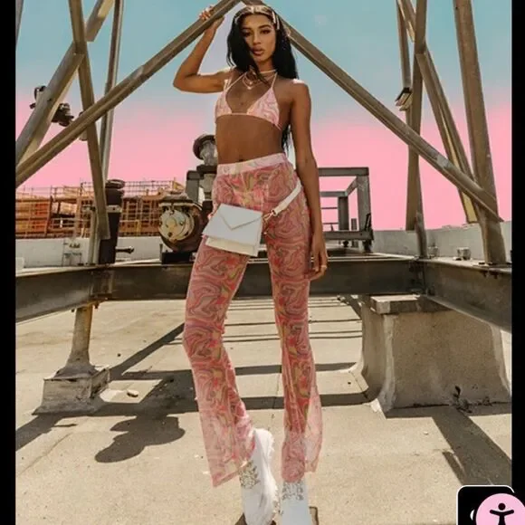 Pink Swirl Print Triangle Bikini - Pretty Little Thing - Picture 2 of 5